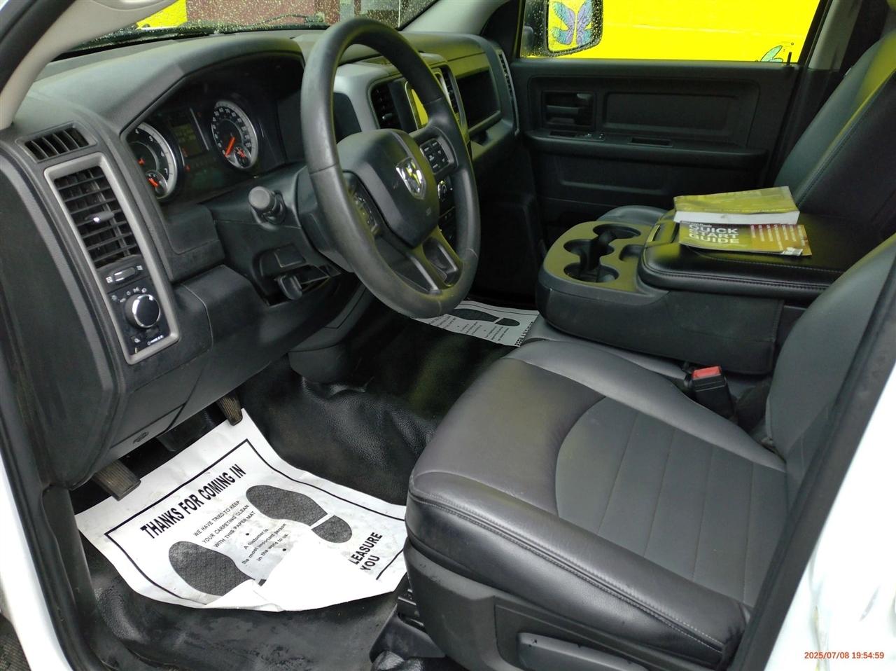 RAM 1500 Classic Tradesman 4x2 Quad Cab 6'4" Box 2021