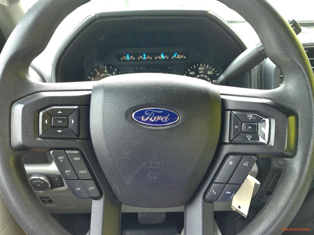 Ford F-150 2WD Reg Cab 141" XLT 2016