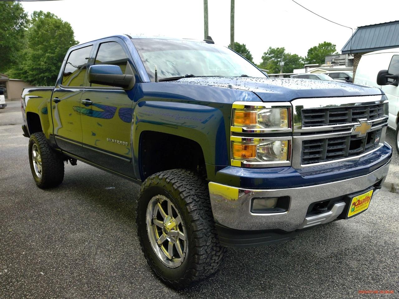 Chevrolet Silverado 1500 4WD Crew Cab 143.5" LT w/2LT 2015