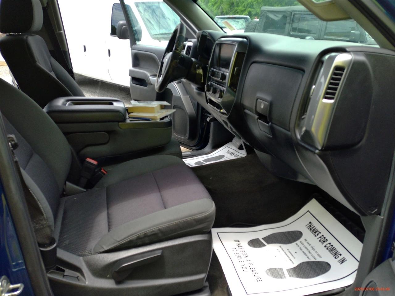 Chevrolet Silverado 1500 4WD Crew Cab 143.5" LT w/2LT 2015