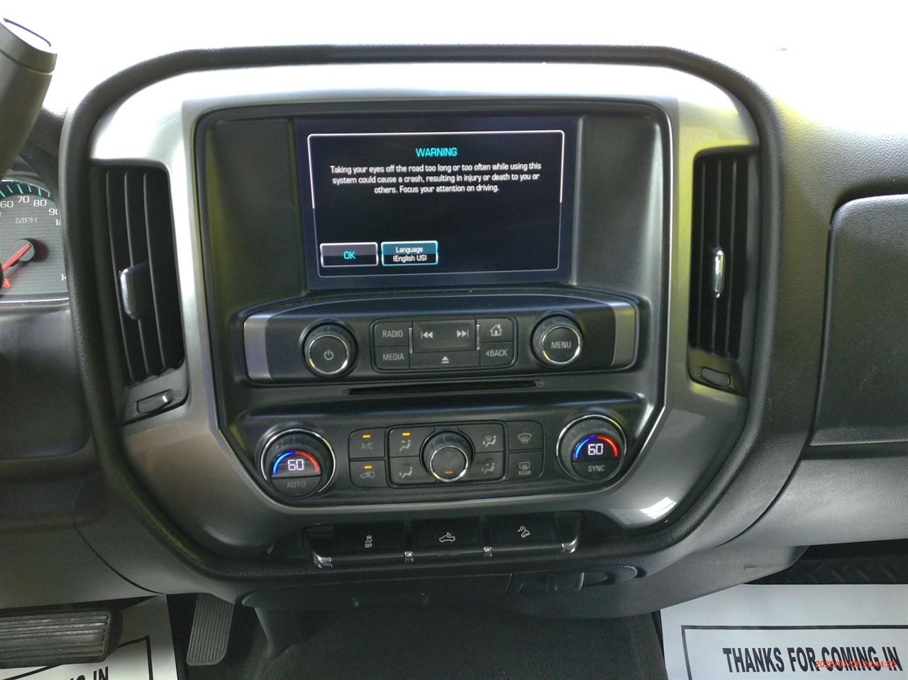 Chevrolet Silverado 1500 4WD Crew Cab 143.5" LT w/2LT 2015