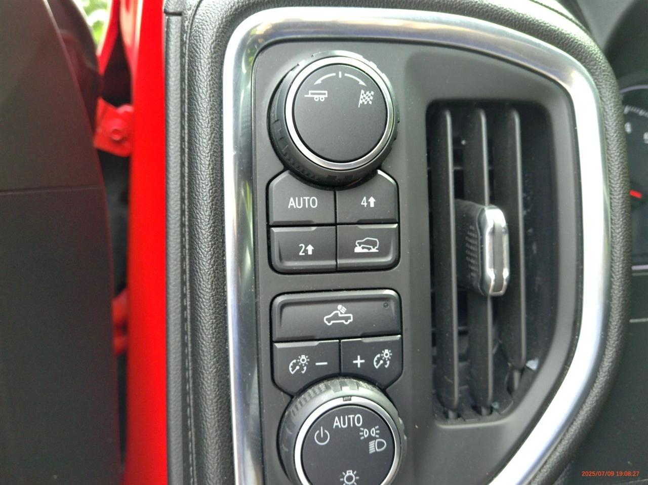 Chevrolet Silverado 1500 4WD Double Cab 147" LT 2019