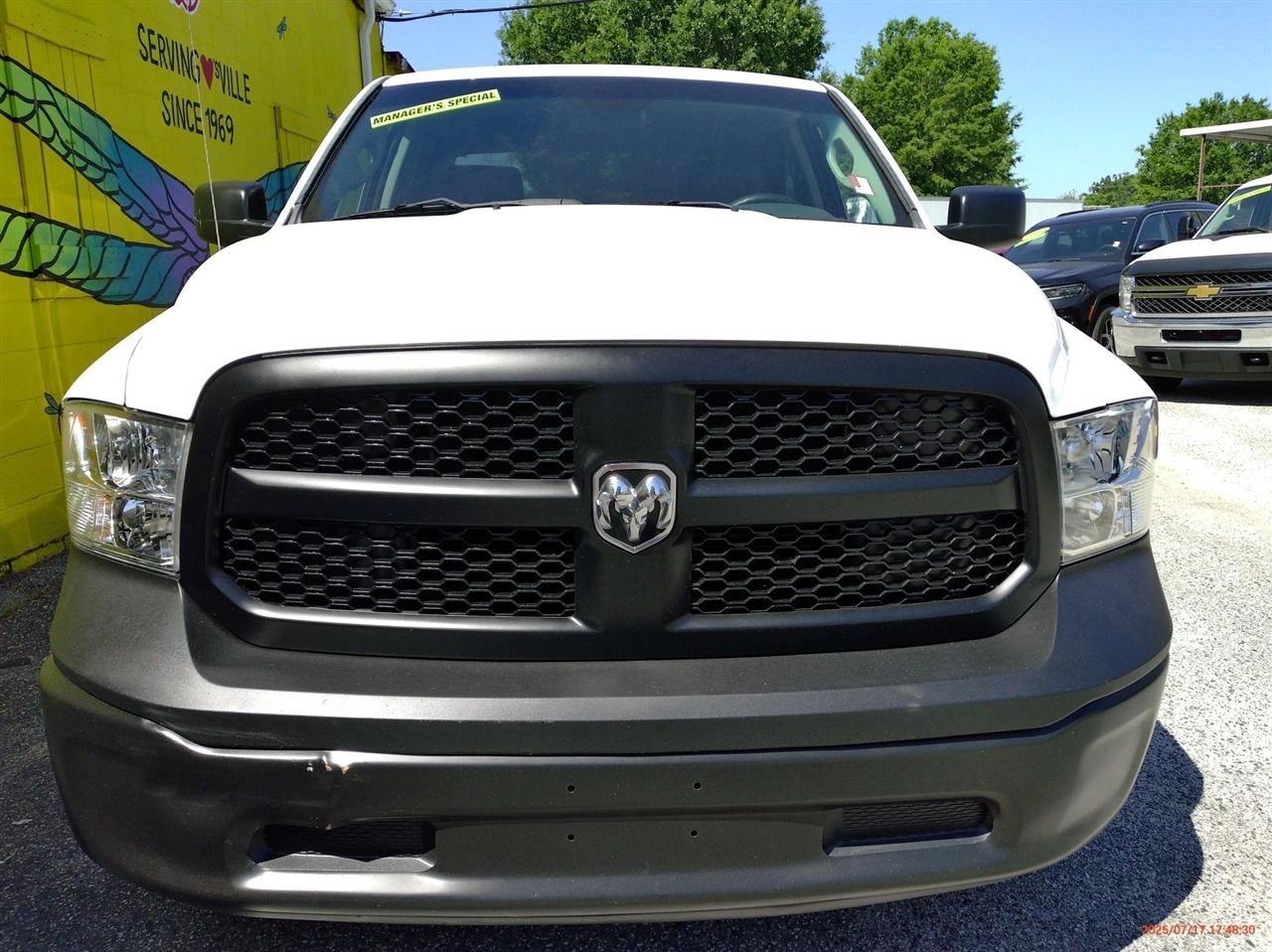 RAM 1500 2WD Crew Cab 140.5" Tradesman 2016