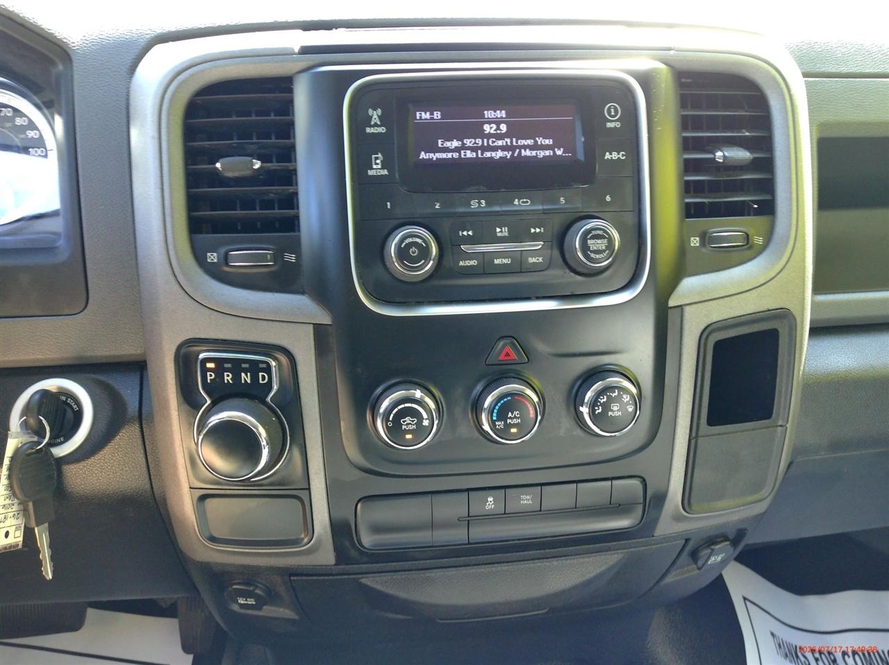 RAM 1500 2WD Crew Cab 140.5" Tradesman 2016