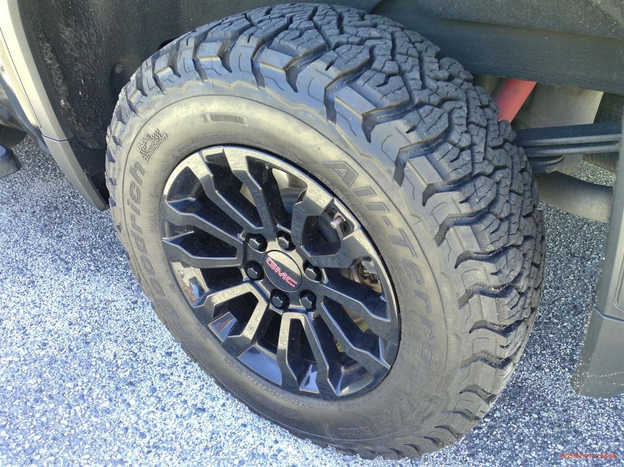 GMC Sierra 1500 4WD Crew Cab 147" AT4 2020