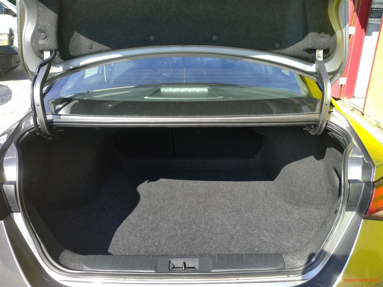 Nissan Sentra SV CVT 2025