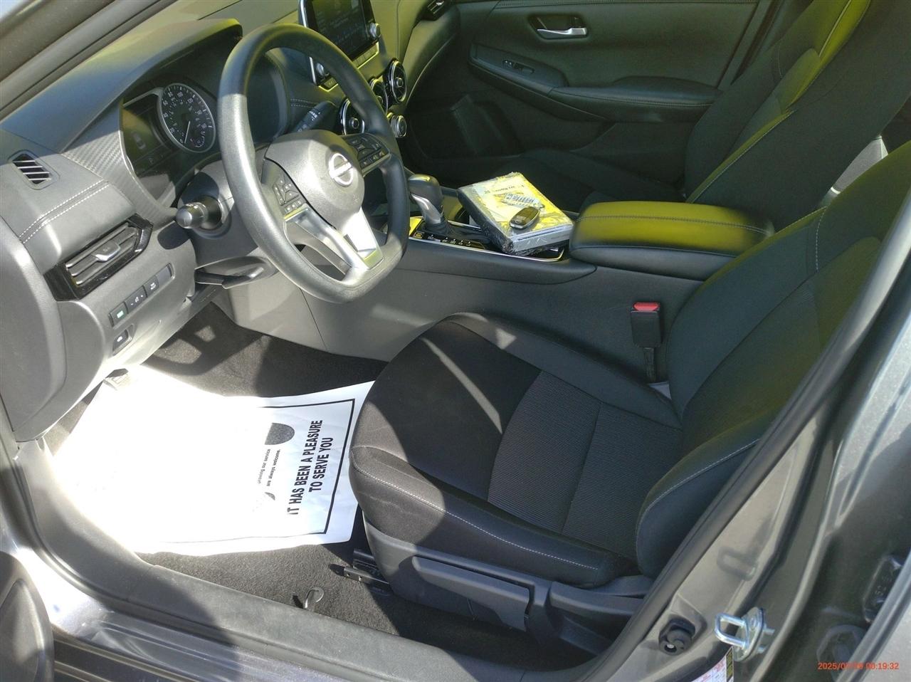Nissan Sentra SV CVT 2025