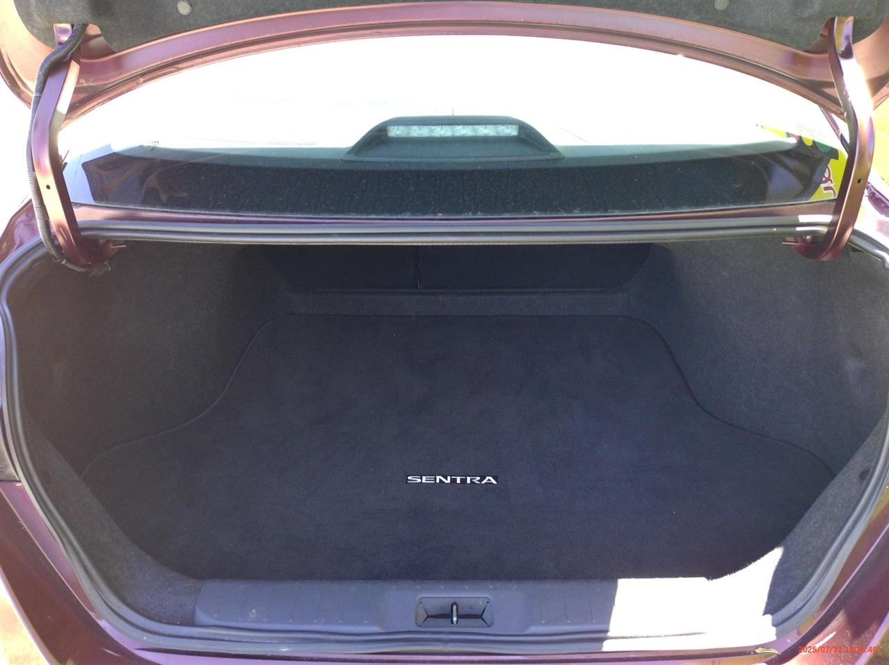 Nissan Sentra SV CVT 2025