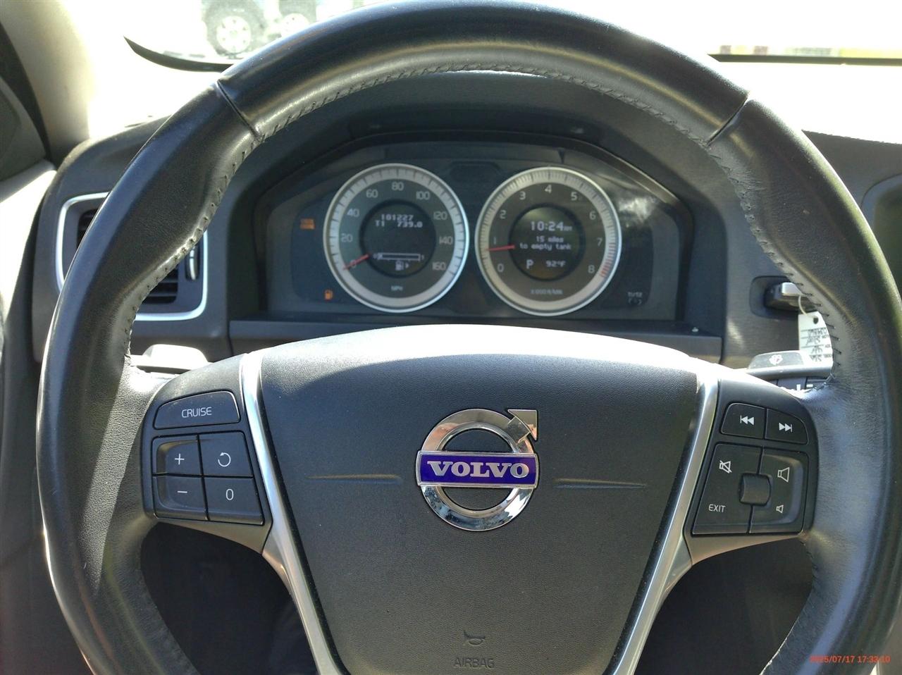 Volvo S60 FWD 4dr Sdn T5 2012