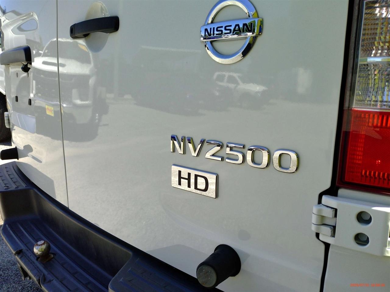 Nissan NV Standard Roof 2500 V6 SV 2015