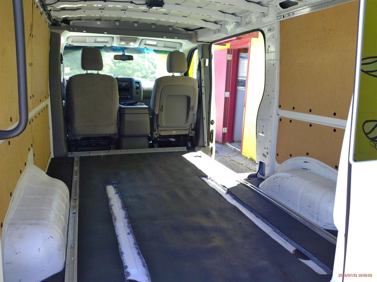 Nissan NV Standard Roof 2500 V6 SV 2015