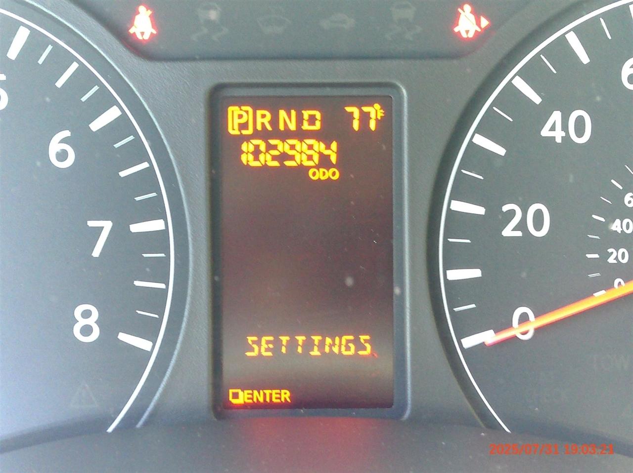 Nissan NV Standard Roof 2500 V6 SV 2015