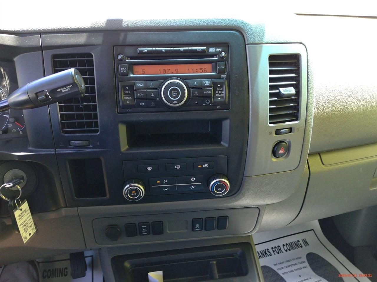 Nissan NV Standard Roof 2500 V6 SV 2015