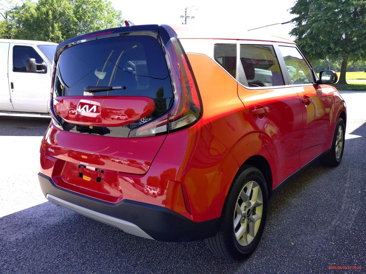 Kia Soul LX FWD 2025