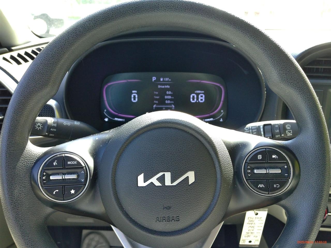 Kia Soul LX FWD 2025