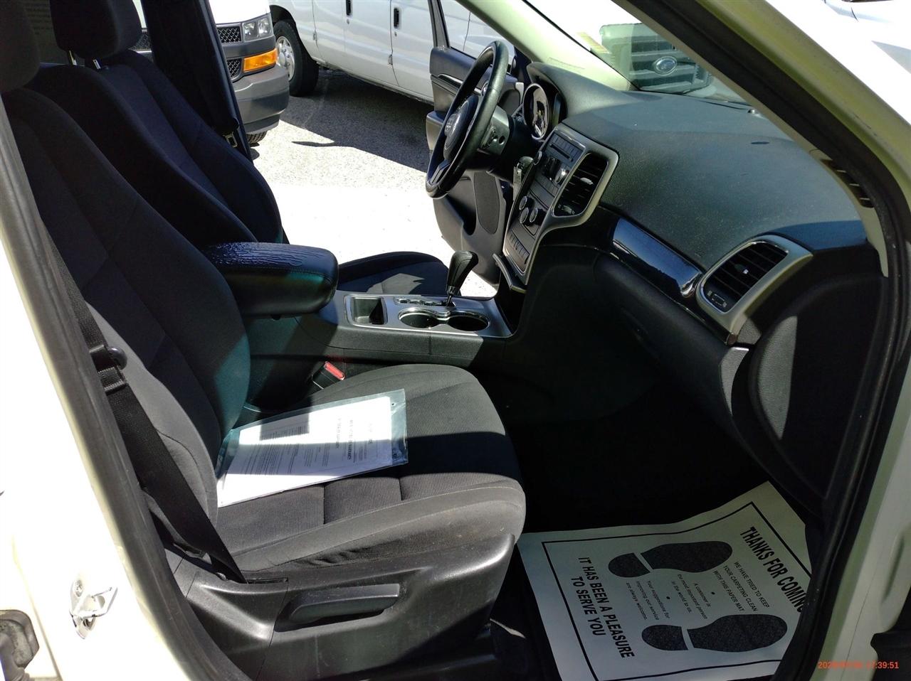 Jeep Grand Cherokee RWD 4dr Laredo 2011