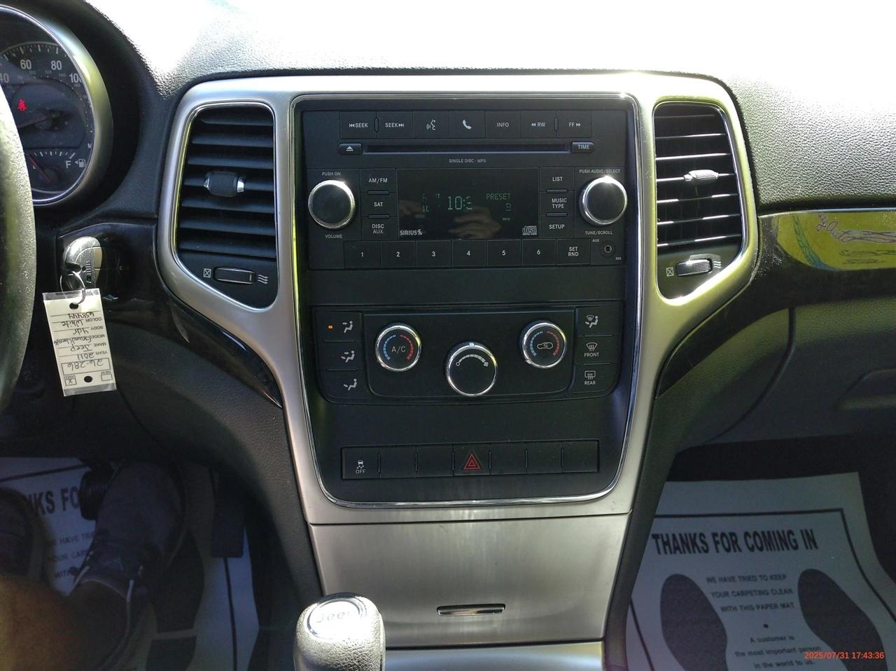 Jeep Grand Cherokee RWD 4dr Laredo 2011