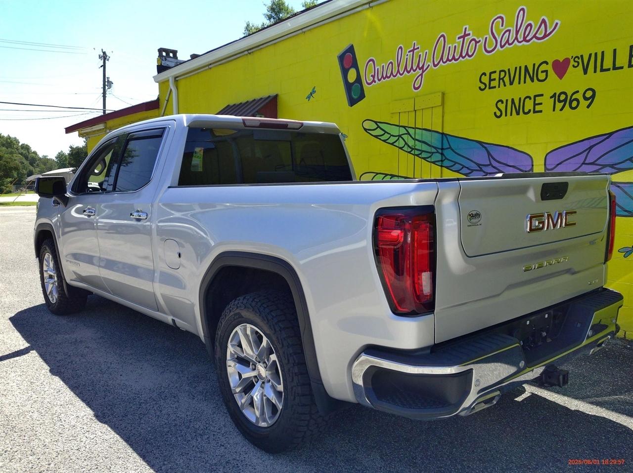 GMC Sierra 1500 4WD Crew Cab 157" SLT 2021