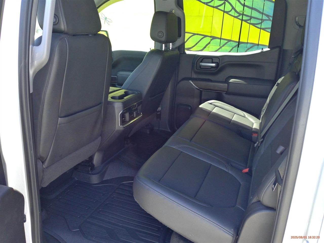 GMC Sierra 1500 4WD Crew Cab 157" SLT 2021
