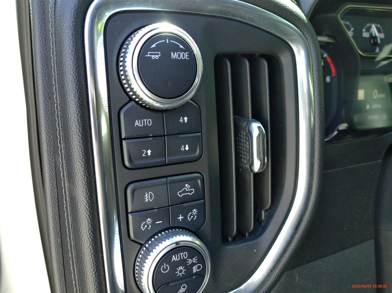 GMC Sierra 1500 4WD Crew Cab 157" SLT 2021