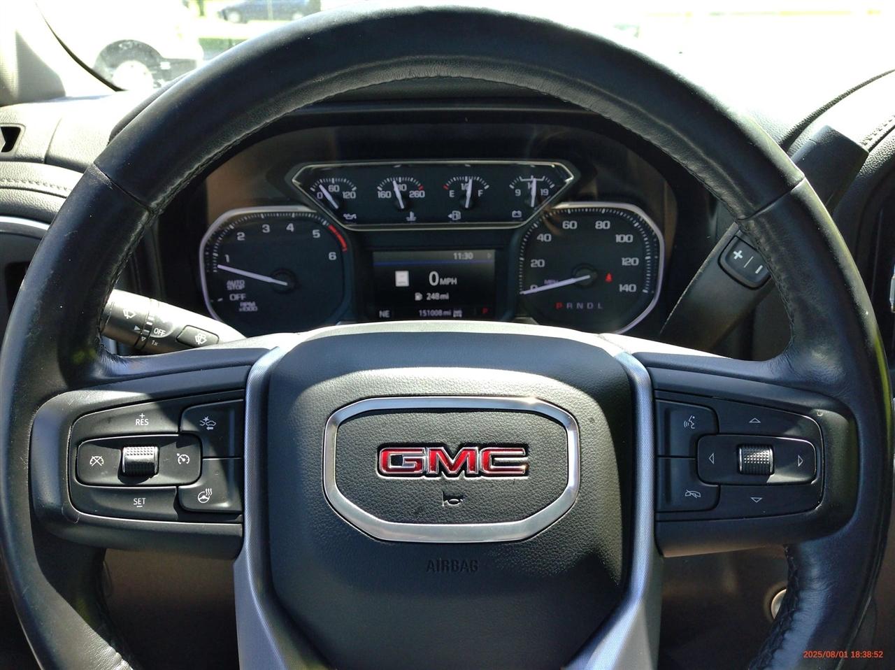 GMC Sierra 1500 4WD Crew Cab 157" SLT 2021