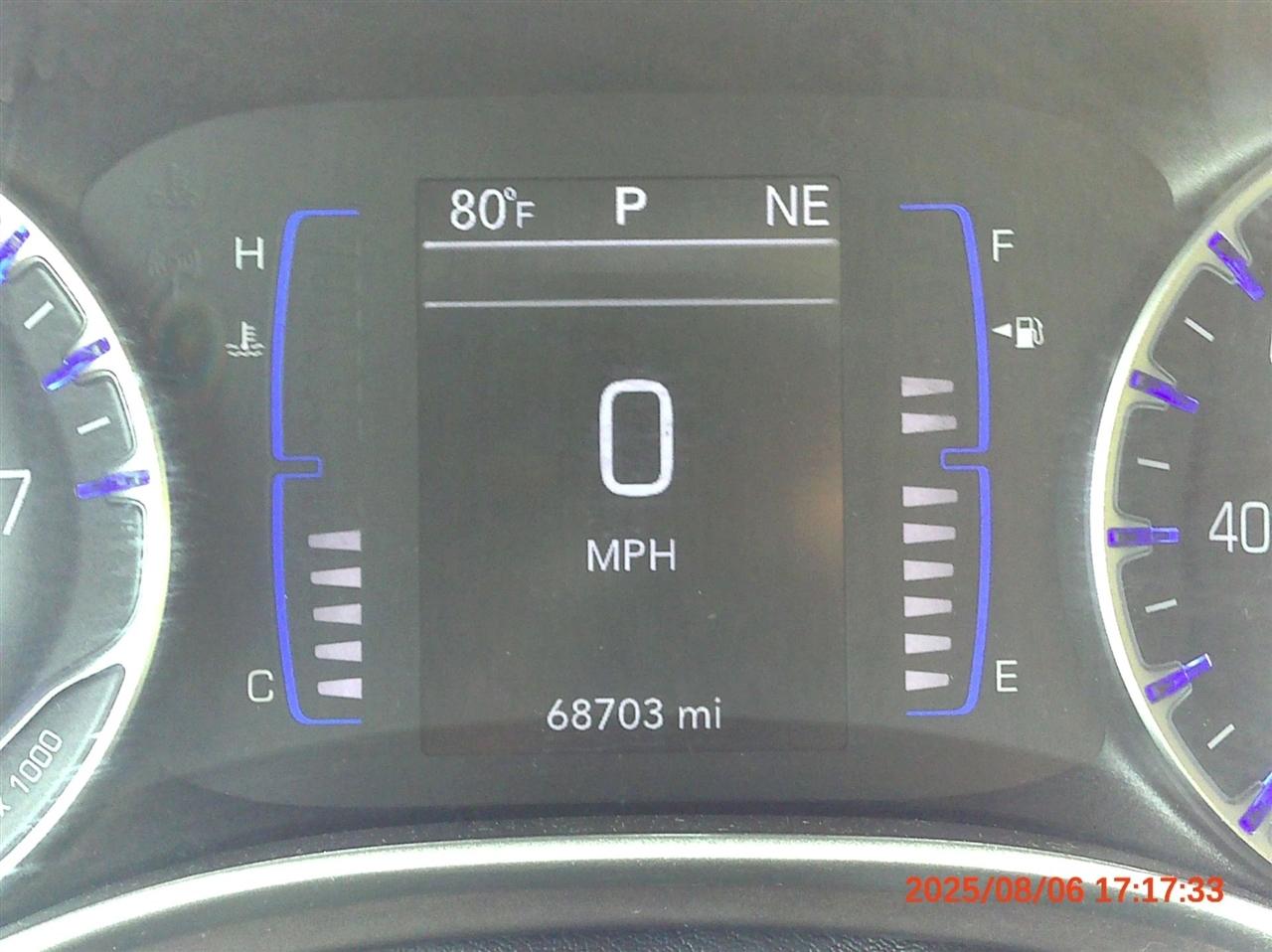 Chrysler Voyager LX FWD 2023