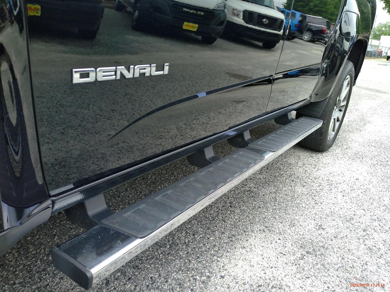 GMC Canyon 4WD Crew Cab 128.3" Denali 2019
