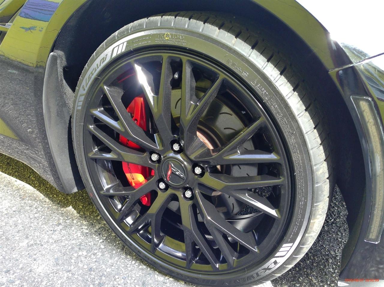 Chevrolet Corvette 2dr Stingray Z51 Cpe w/2LT 2017