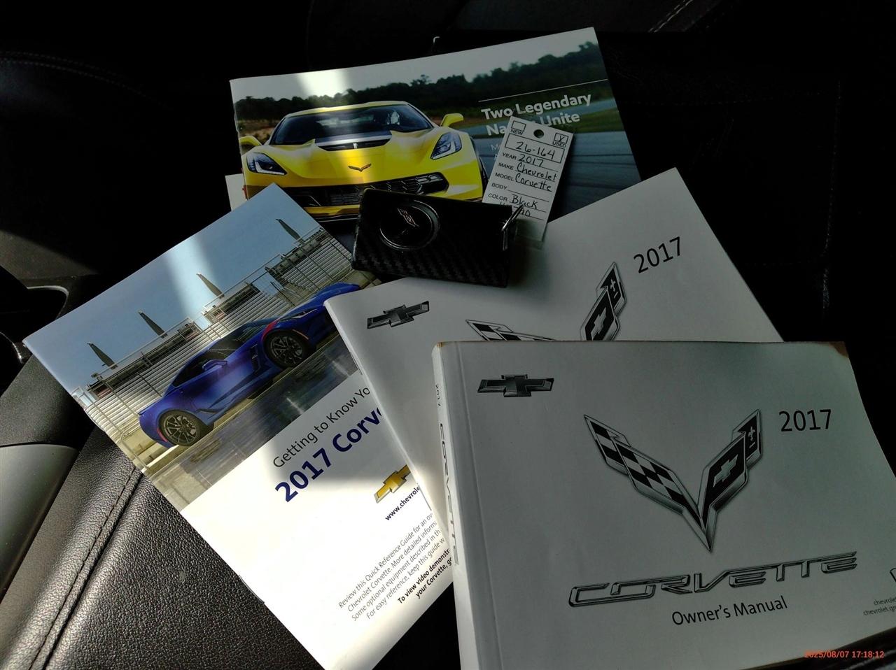 Chevrolet Corvette 2dr Stingray Z51 Cpe w/2LT 2017