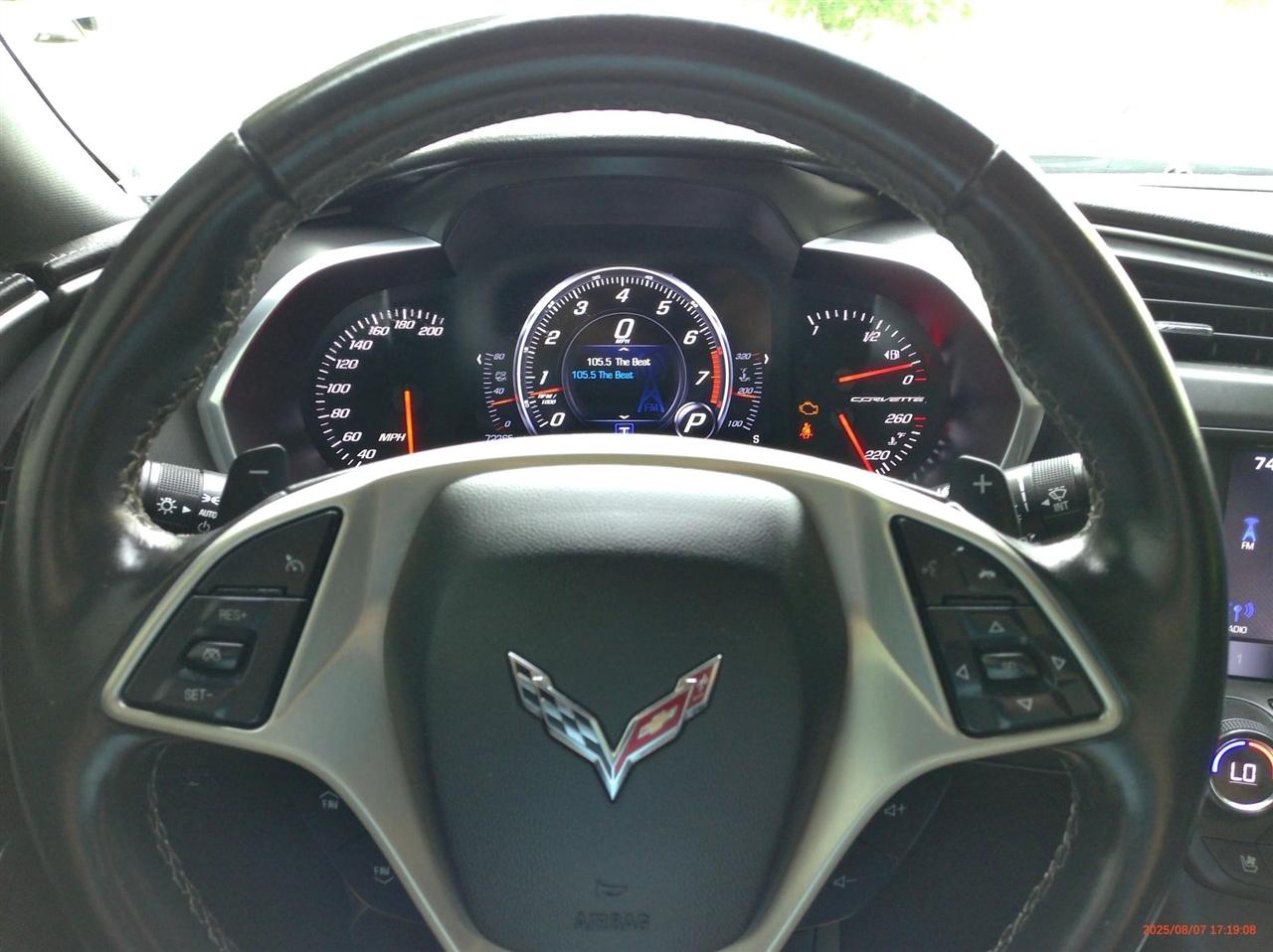 Chevrolet Corvette 2dr Stingray Z51 Cpe w/2LT 2017