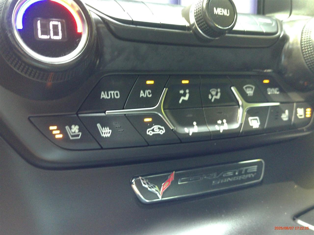 Chevrolet Corvette 2dr Stingray Z51 Cpe w/2LT 2017