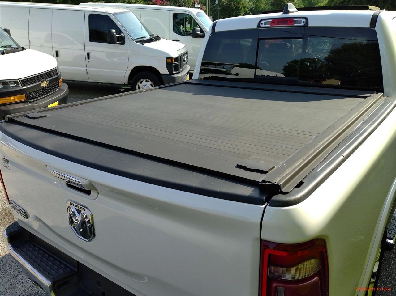 RAM 1500 Longhorn 4x4 Crew Cab 5'7" Box 2021