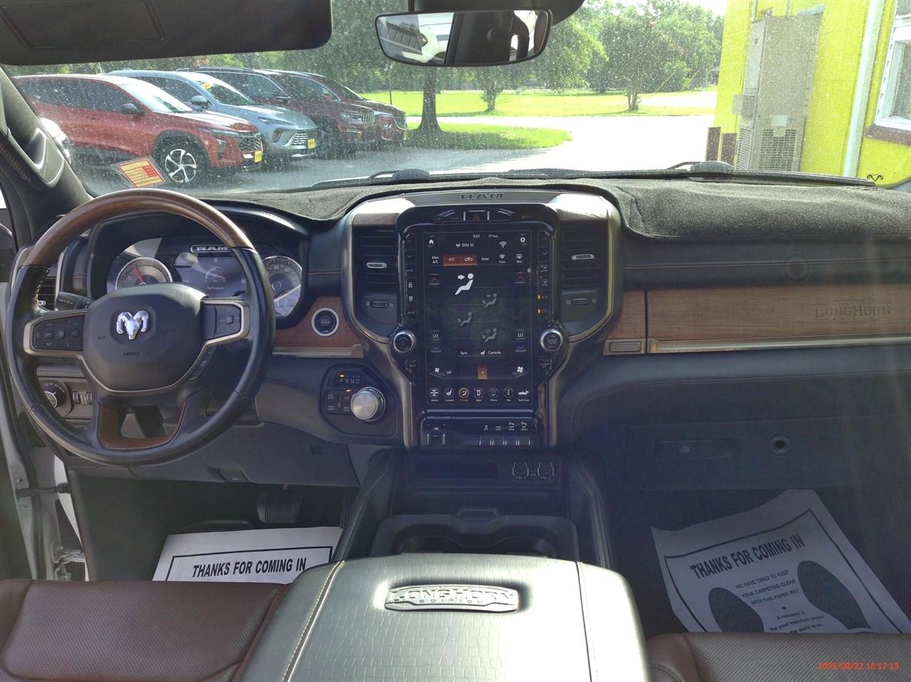 RAM 1500 Longhorn 4x4 Crew Cab 5'7" Box 2021