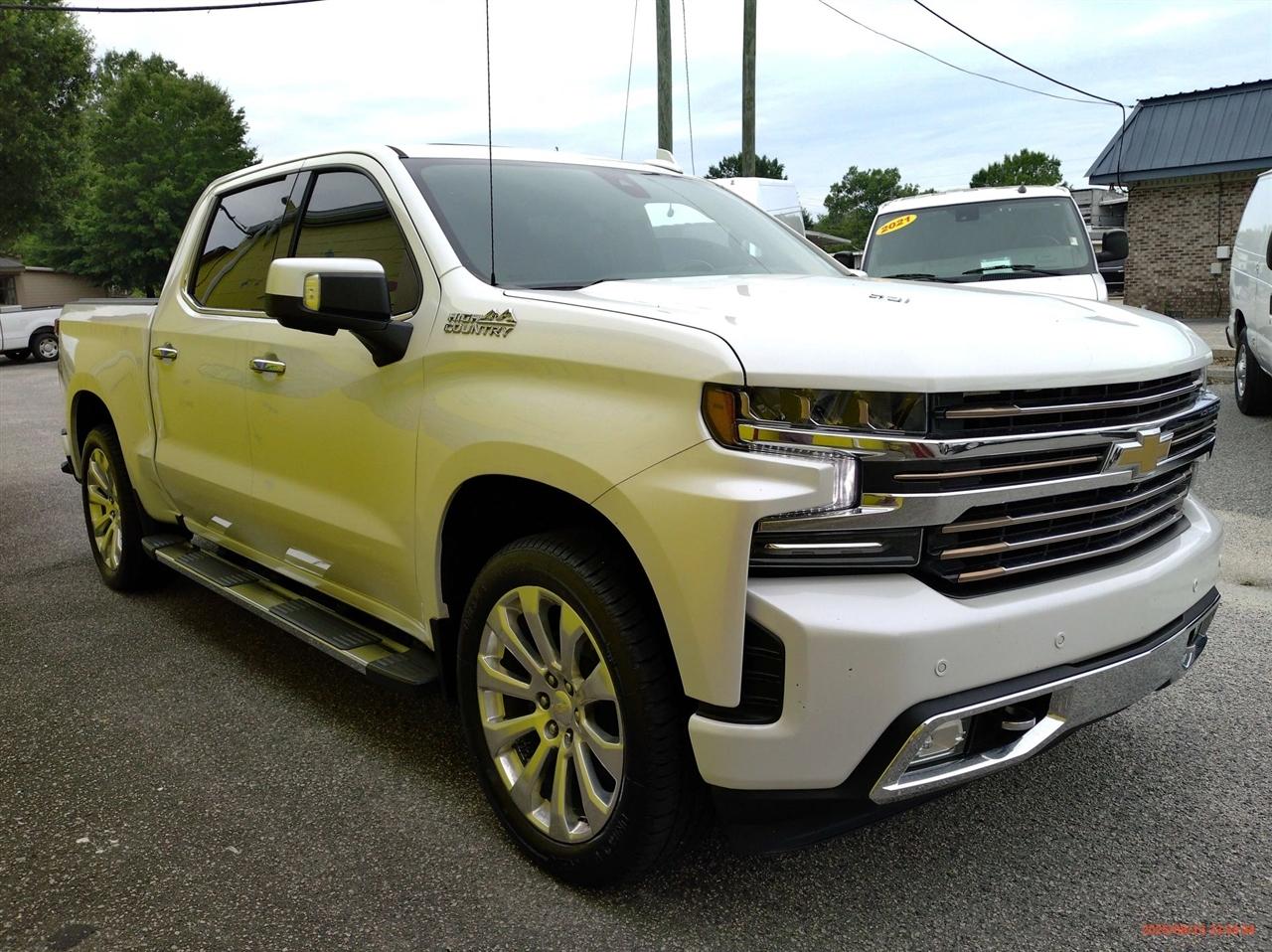 Chevrolet Silverado 1500 4WD Crew Cab 147" High Country 2021