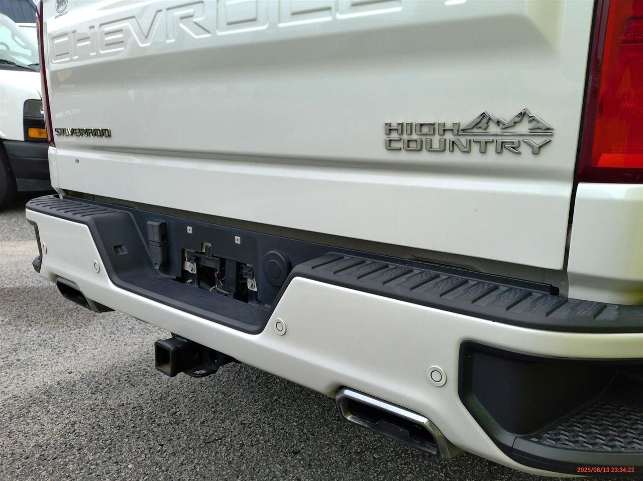 Chevrolet Silverado 1500 4WD Crew Cab 147" High Country 2021