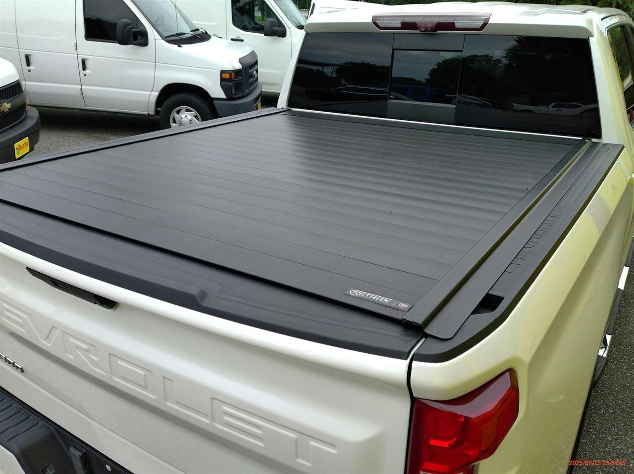 Chevrolet Silverado 1500 4WD Crew Cab 147" High Country 2021