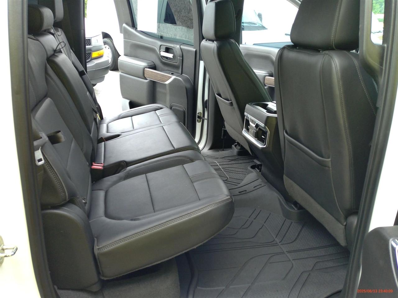 Chevrolet Silverado 1500 4WD Crew Cab 147" High Country 2021