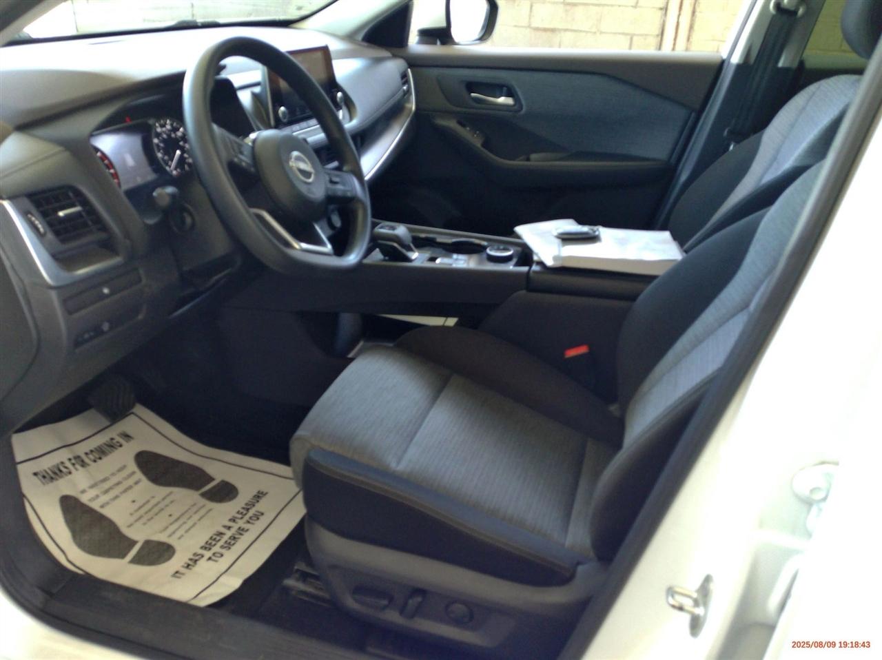Nissan Rogue AWD SV 2023