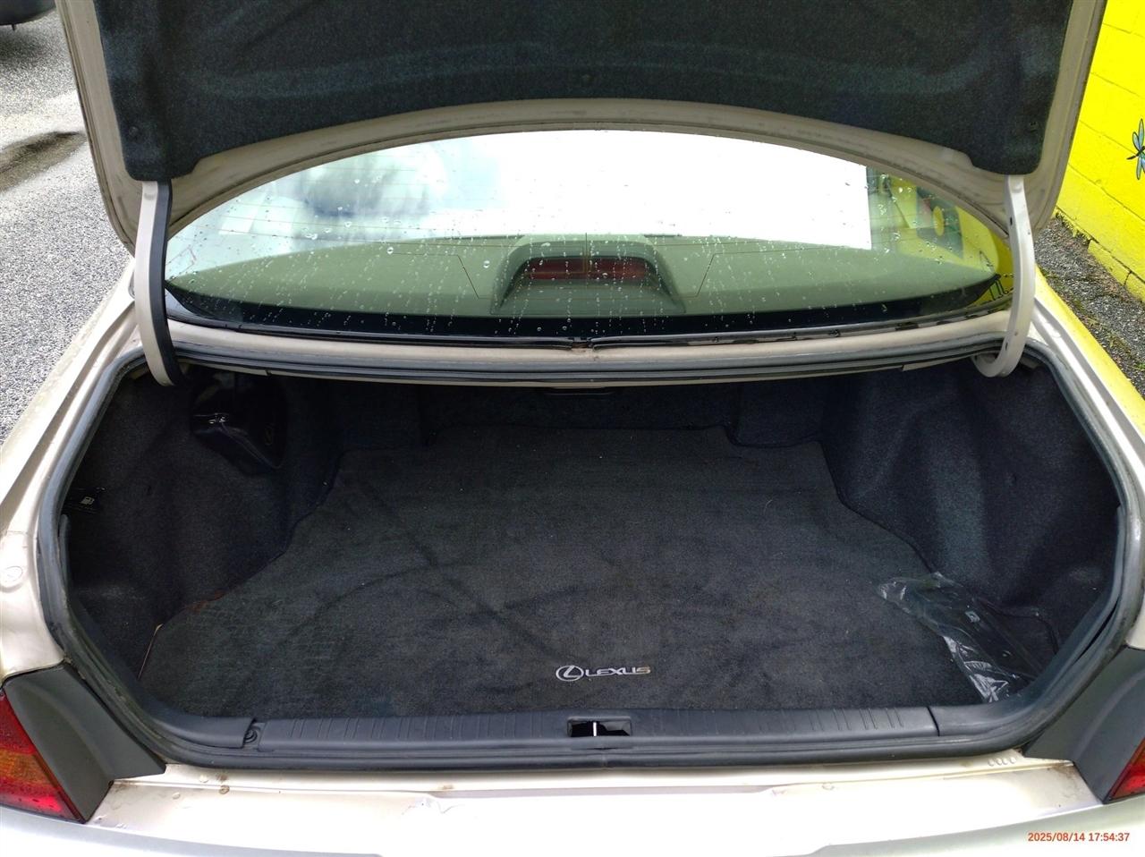 Lexus ES 300 Luxury Sport Sdn 4dr Sdn 1999