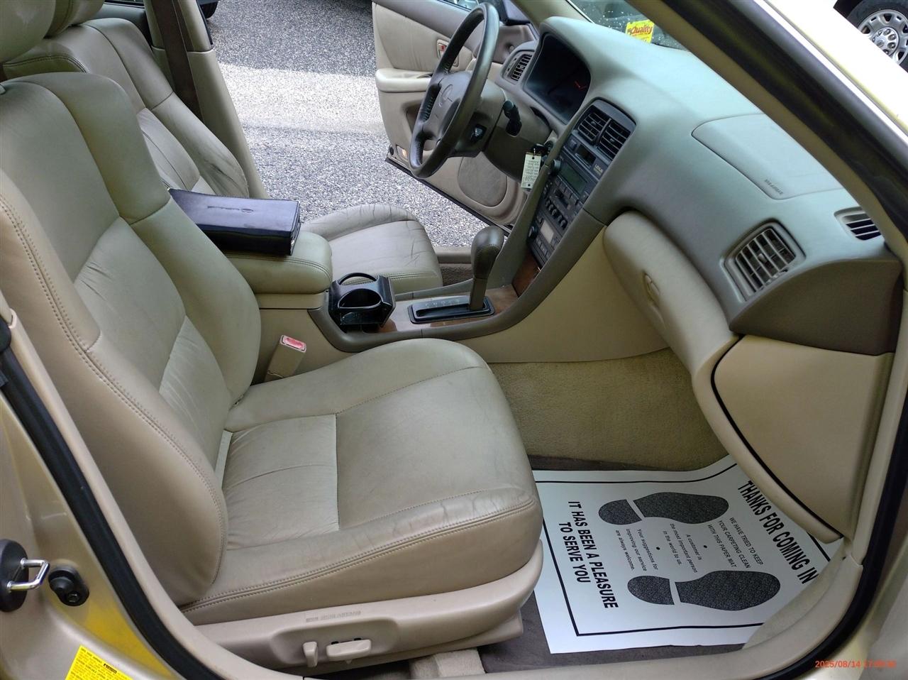 Lexus ES 300 Luxury Sport Sdn 4dr Sdn 1999