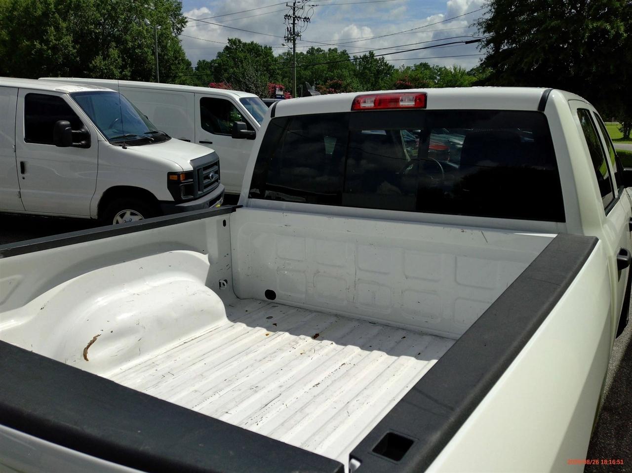 RAM 1500 Classic SLT 4x4 Crew Cab 5'7" Box 2023