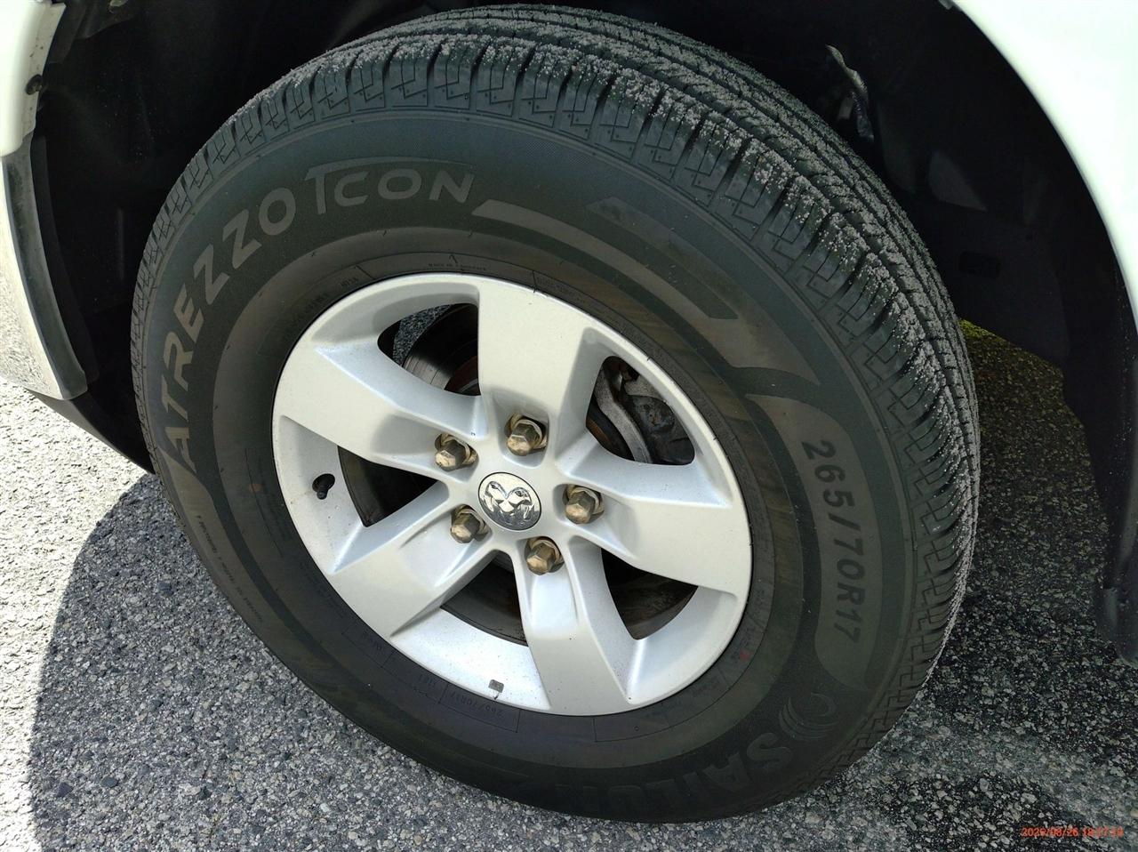 RAM 1500 Classic SLT 4x4 Crew Cab 5'7" Box 2023