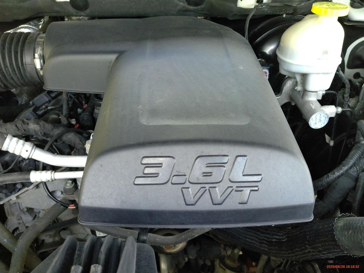 RAM 1500 Classic SLT 4x4 Crew Cab 5'7" Box 2023