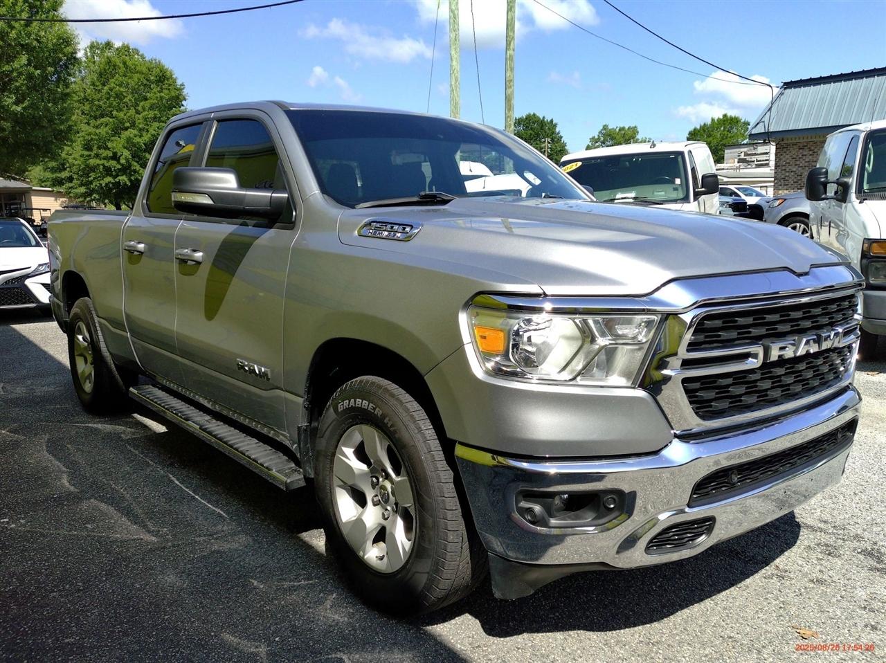 RAM 1500 Big Horn 4x2 Quad Cab 6'4" Box 2022