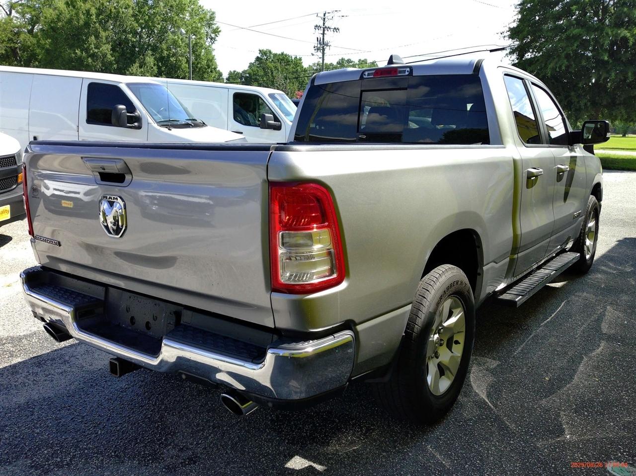 RAM 1500 Big Horn 4x2 Quad Cab 6'4" Box 2022