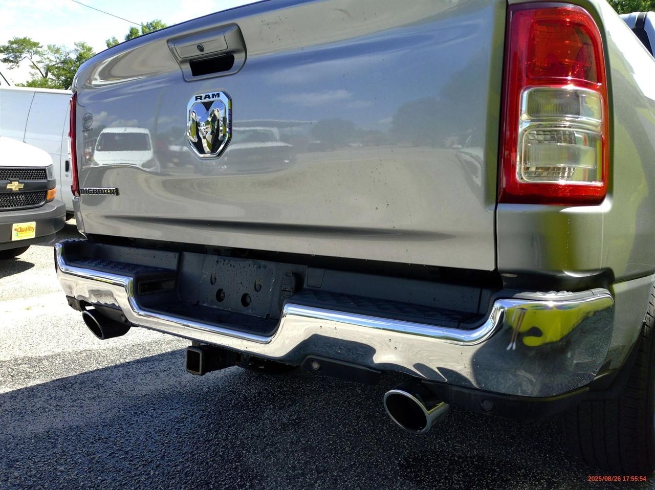 RAM 1500 Big Horn 4x2 Quad Cab 6'4" Box 2022