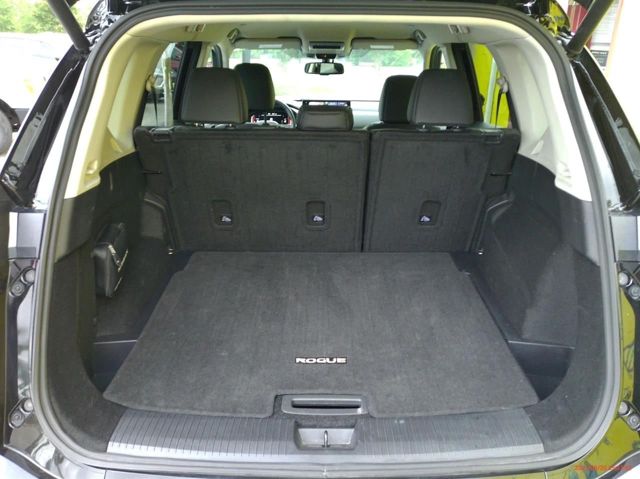Nissan Rogue FWD SL *Ltd Avail* 2026