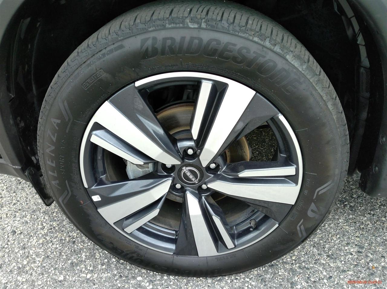 Nissan Rogue FWD SL *Ltd Avail* 2026