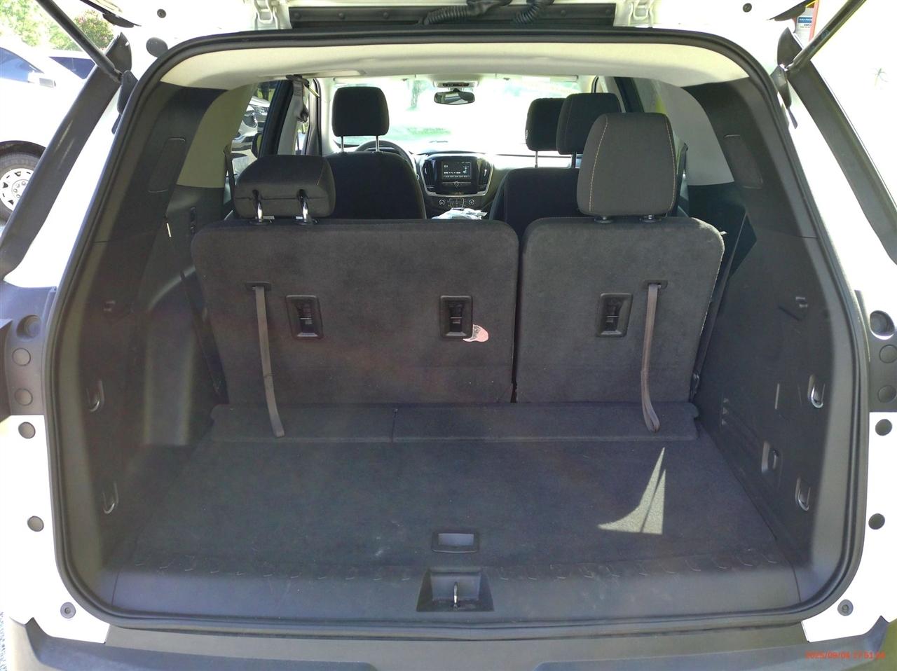 Chevrolet Traverse FWD 4dr LS w/1LS 2019
