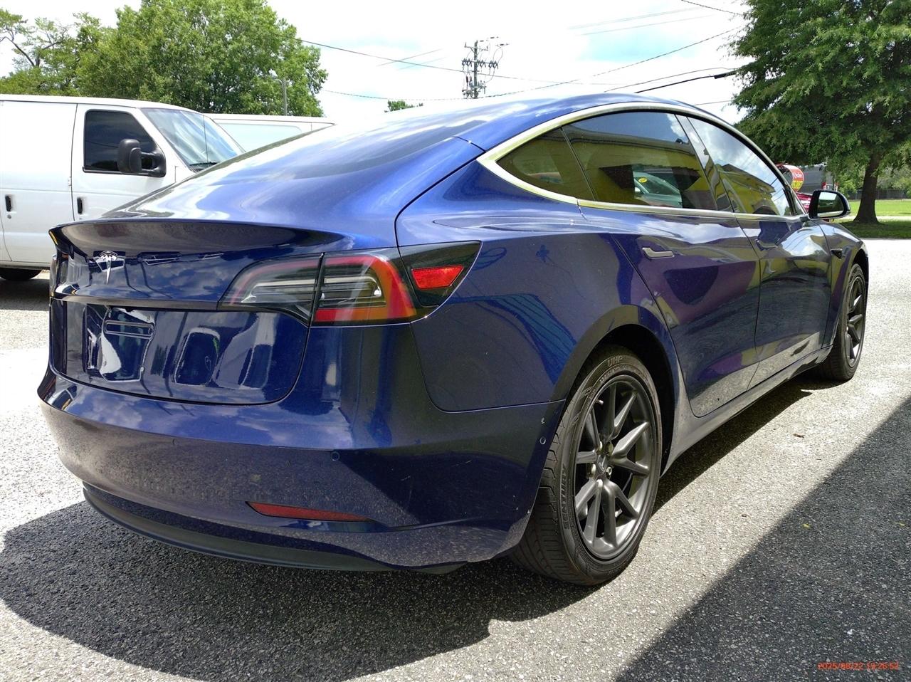 Tesla Model 3 Mid Range Battery RWD 2018